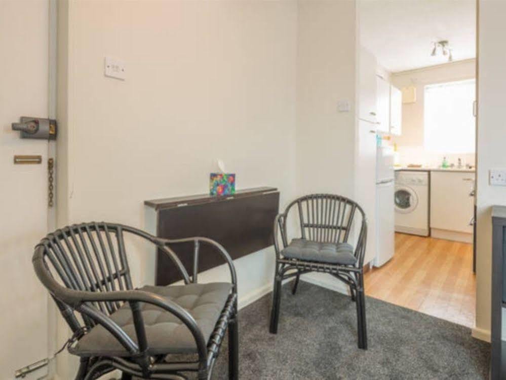 קאמברידג' Armitage Way Holiday Apartment - Perfect To Self Isolate מראה חיצוני תמונה